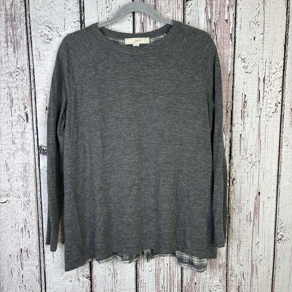 LOFT Petites Size Medium Petite Gray & Plaid Button Back Long Sleeve Shirt Top